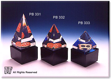 pyramid award, pyramid corporate trophies, 